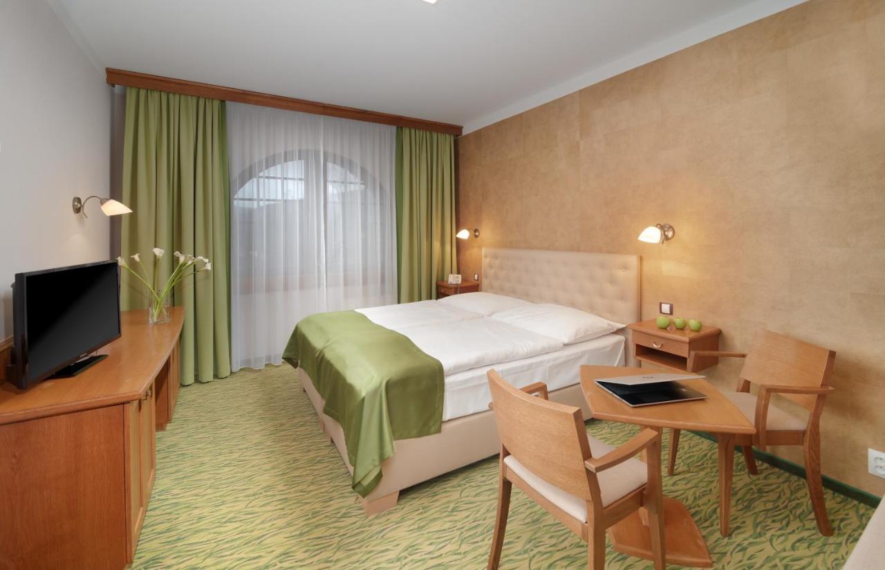 Wellness Hotel Windsor スピンドレルフ・ムリン エクステリア 写真
